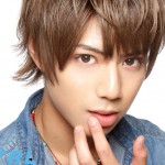 【新学期デビュー？！】ナチュラルにイメチェン！『メンズカラコンカタログ』