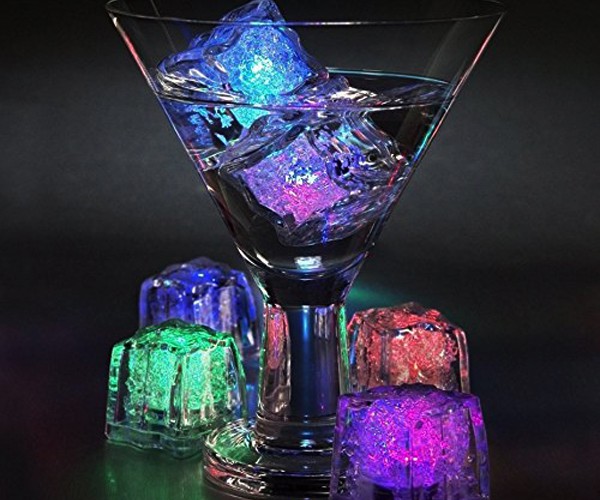 【絶対に溶けない魔法の氷】アイスキューブでお酒を美味しく＆オシャレに！ | MTRL（マテリアル）